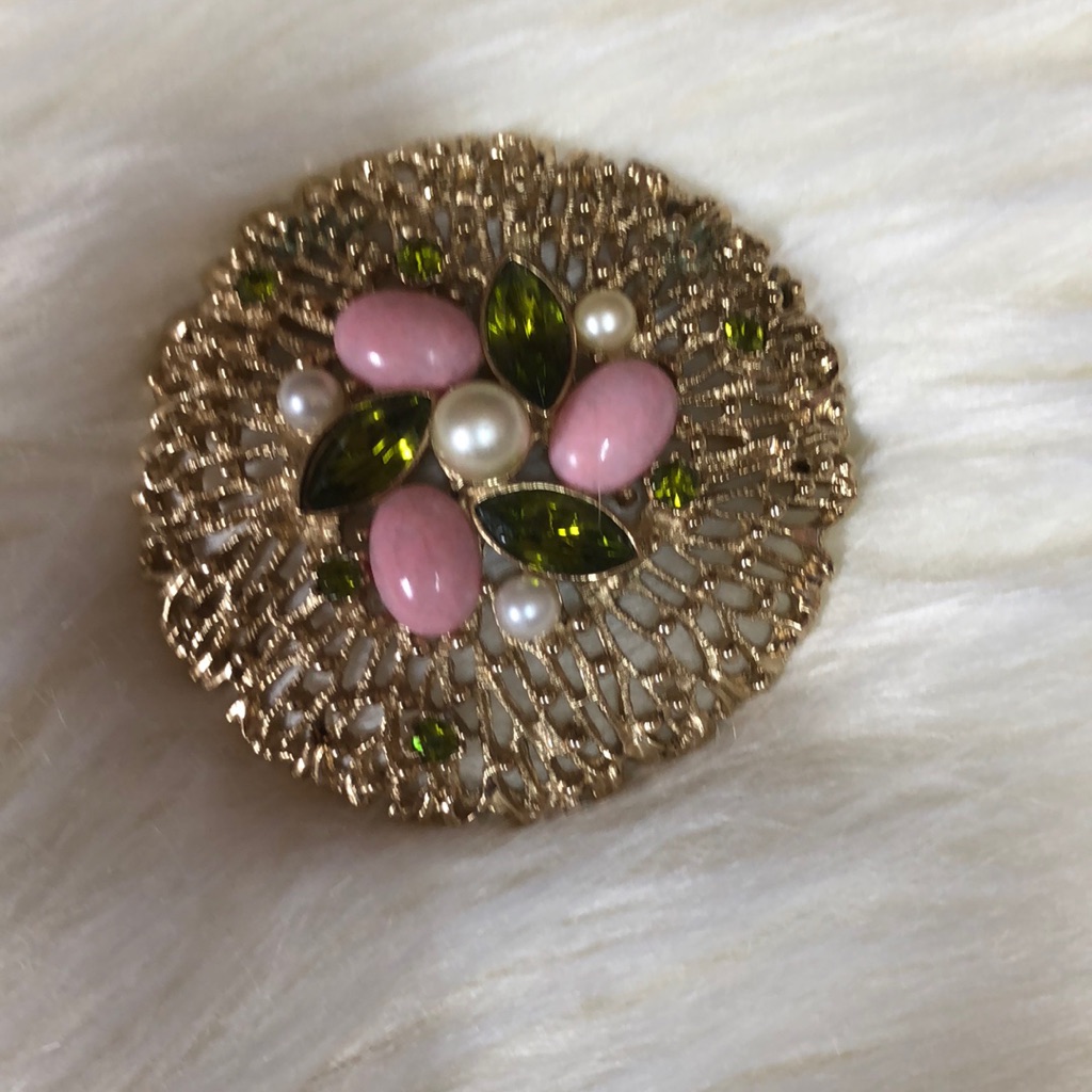 Vintage Brooch 25$